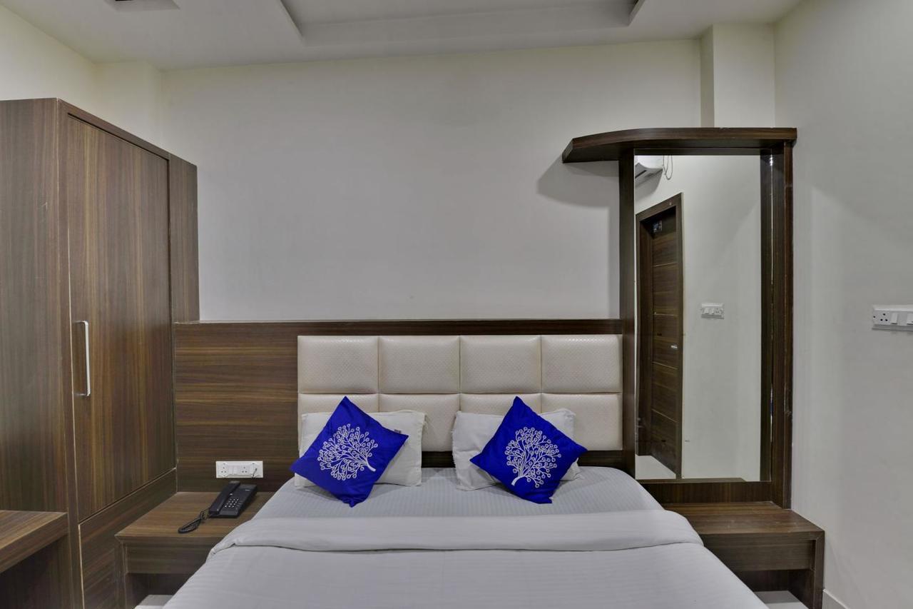 Hotel Amar Palace Ujjain Extérieur photo